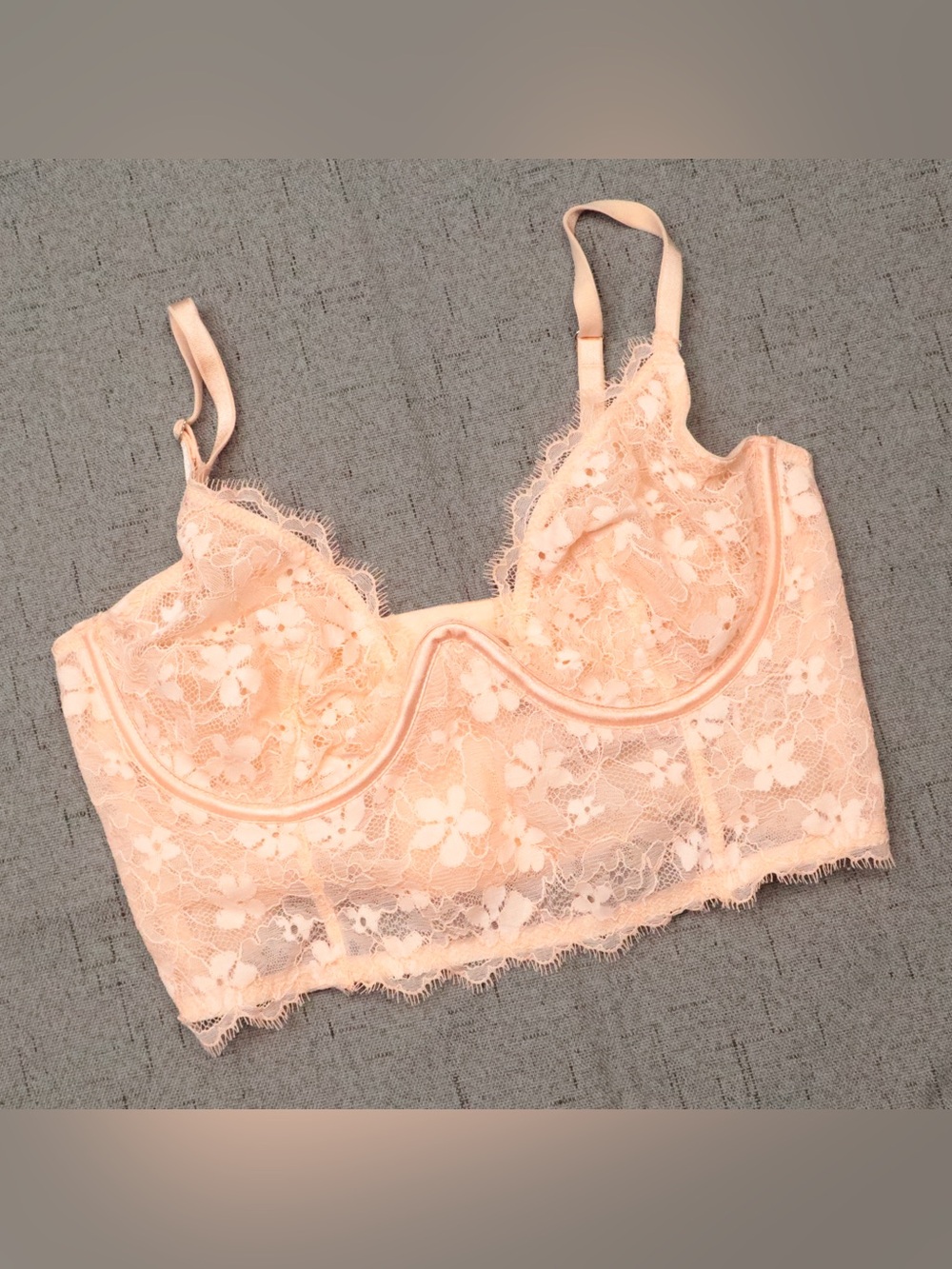 Victoria's Secret Dream Angels Long-Line Unlined Lace Bra Floral Peach 34B - Picture 2 of 8